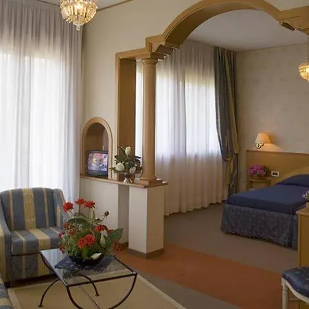 Hotel Grand Torino 4*