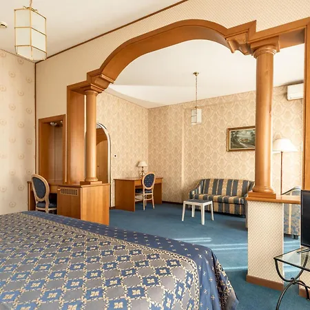 Grand Torino Hotel 4*