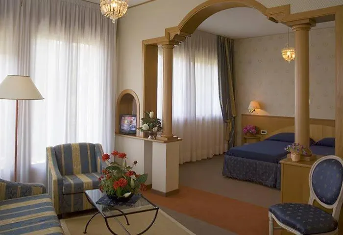 Hotell Grand Torino 4*